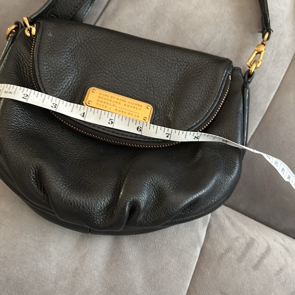 Vintage Marc Jacob’s Black Leather Crossbody Bag - Picture 8 of 12